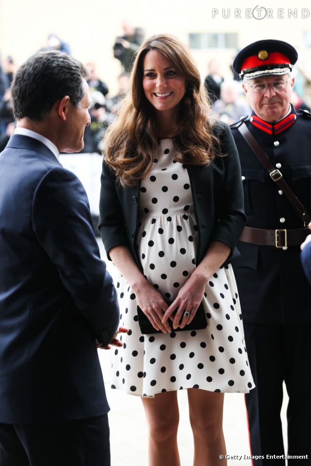 Kate Middleton looks de gravidez com vestidos