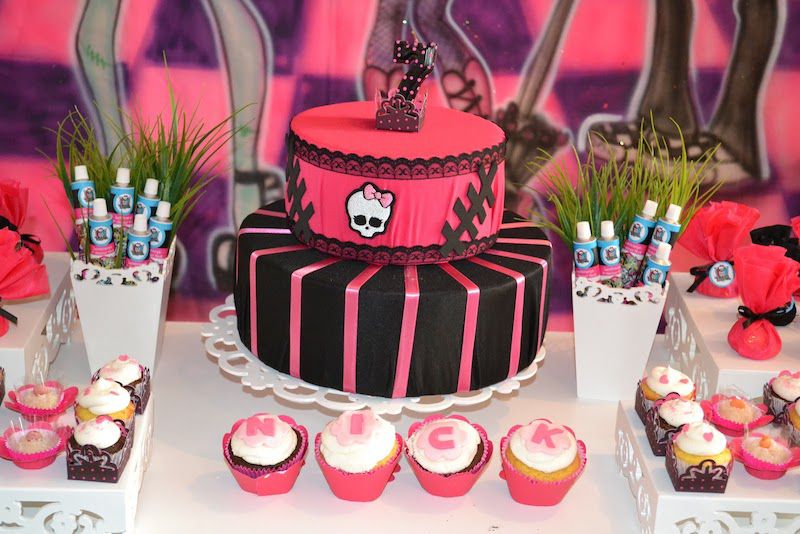 festa-monster-high-bolo