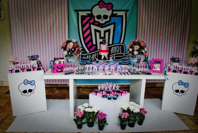 festa-monster-high-painel-mesa