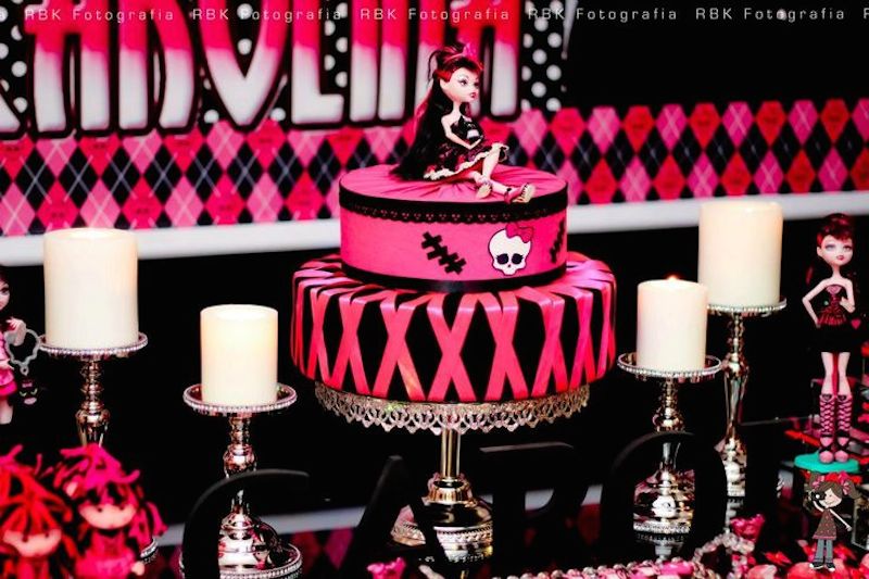 festa-monster-high-rosa