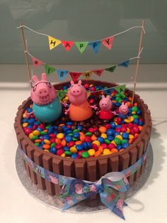 Bolo temático para festa Peppa Pig