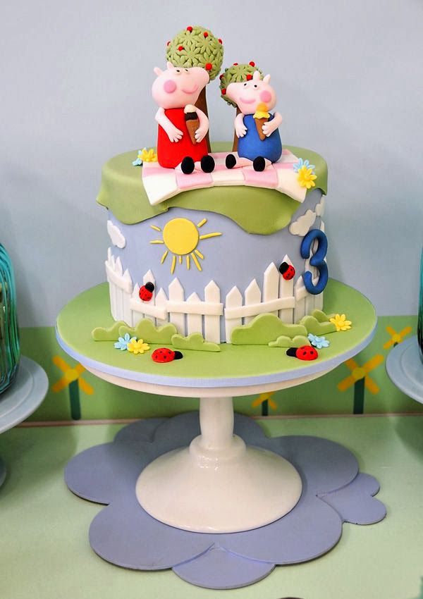 Bolo elaborado para festa Peppa Pig