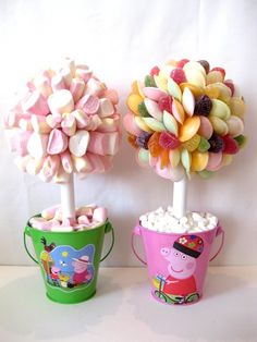 Variedade de doces temáticos para festa Peppa Pig