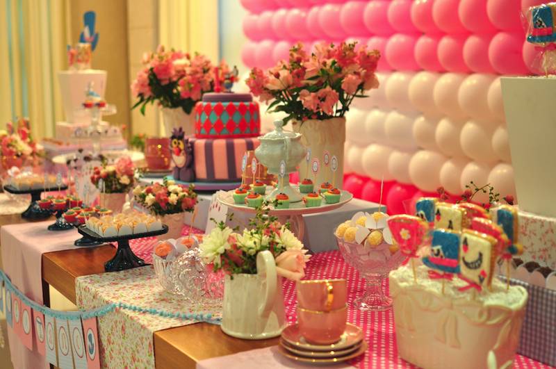 festa-infantil-aline-no-pais-das-maravilhas