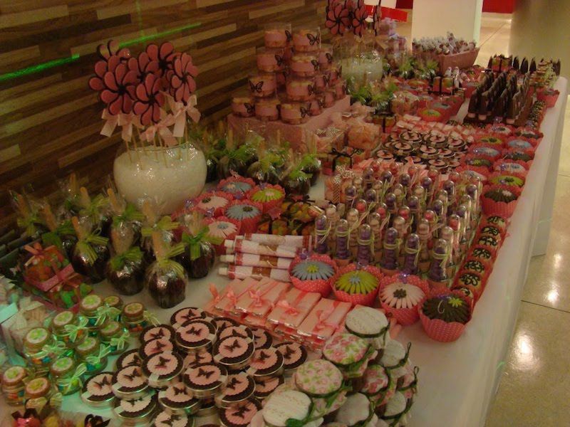 festa-infantil-mesa-de-guloseimas-rosa-verde