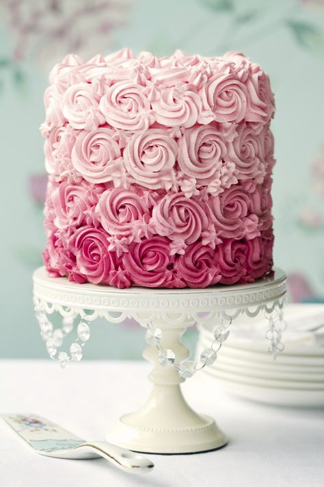 bolos-para-chá-de-bebê-rosas
