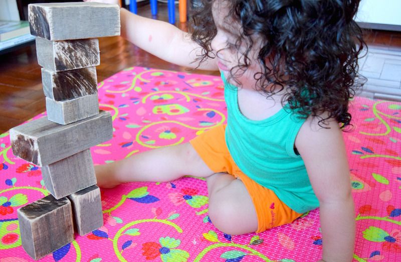 atividades-20-meses-cubos-madeira