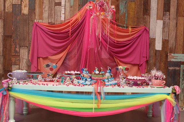 decoração-festa-infantil-mesa-tule