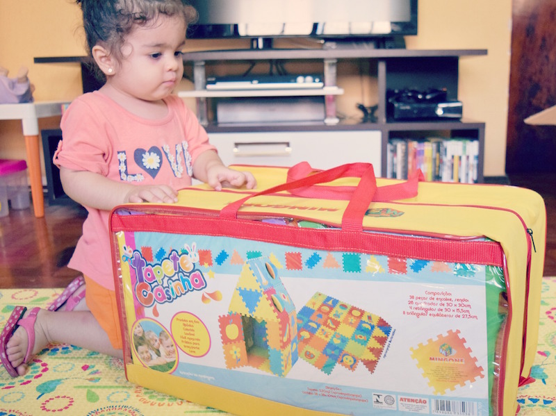 BRINQUEDOS-EDUCATIVOS-tapete-casinha-montagem