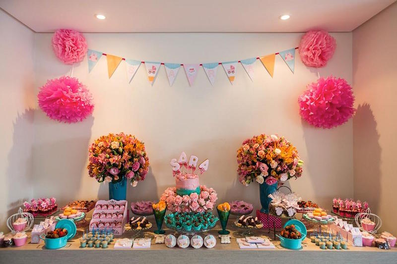 chá-de-bebê-simples-flores