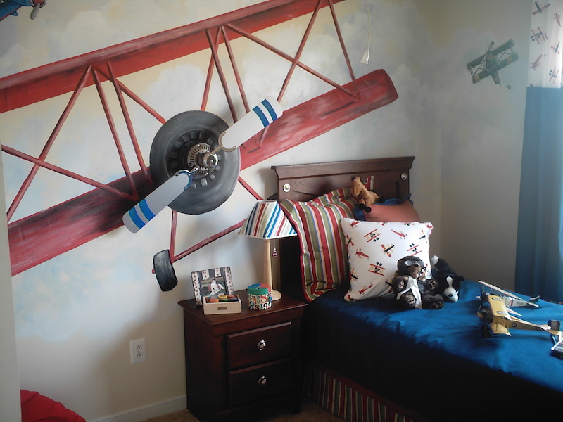 quarto-infantil-aviões-meninos
