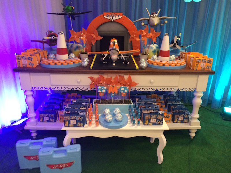festa-aviões-laranja