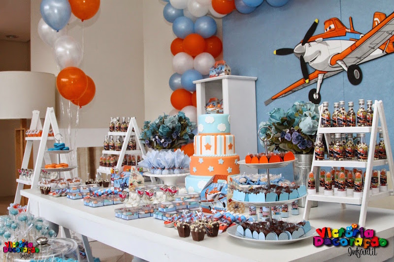 festa-aviões-mesa-decorada
