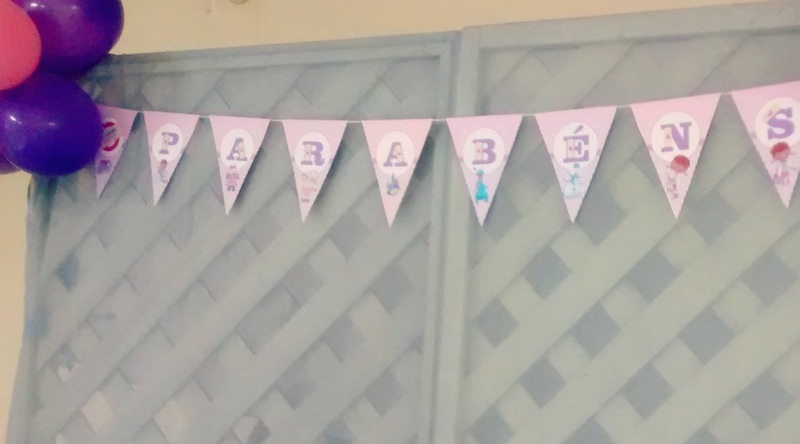 festa-infantil-dra-brinquedos-bandeirola