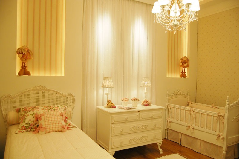 quarto-infantil-bege-jogo-de-luz