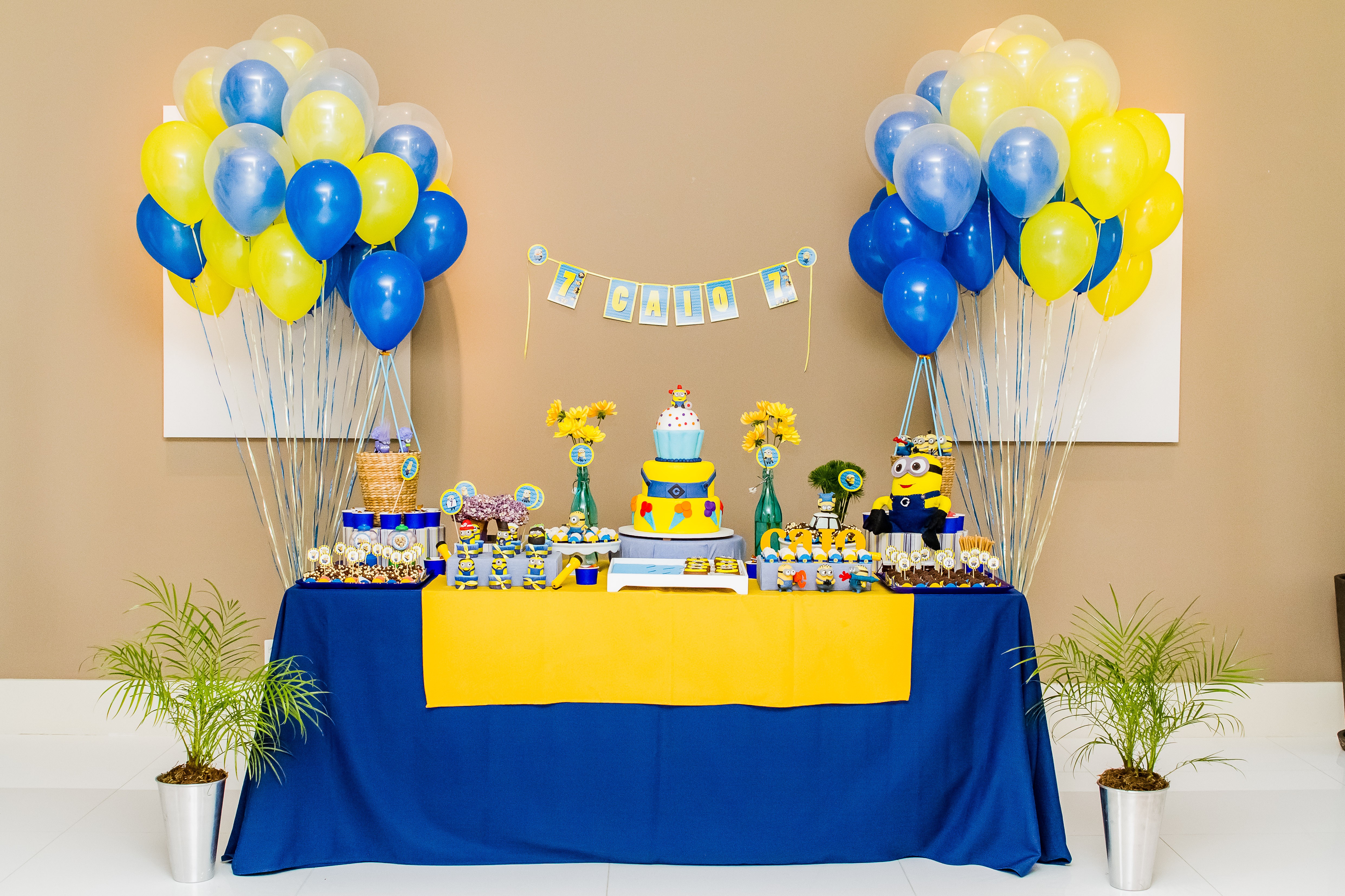 festa-infantil-minions-balões