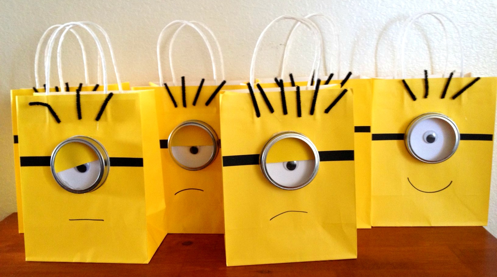 festa-infantil-minions-sacolinhas