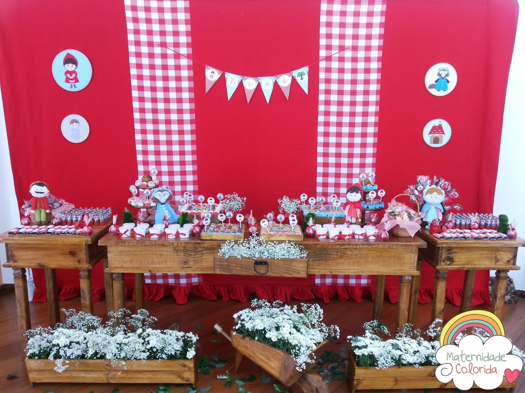 painel de tecido festa infantil simples e barata