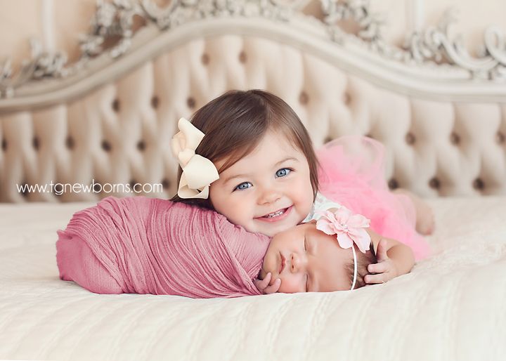 dicas para tirar fotos mãe e filhos newborn irmãs