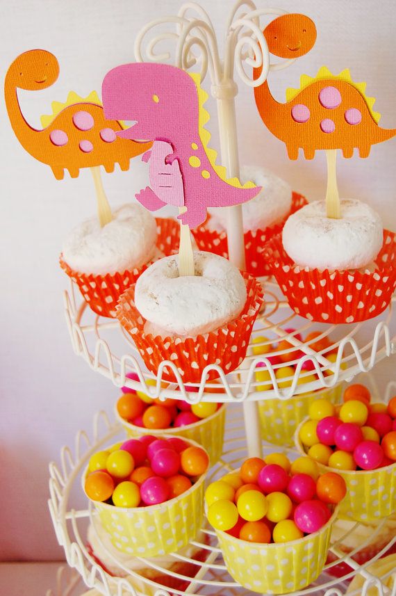 festa infantil dinossauro menina cupcake