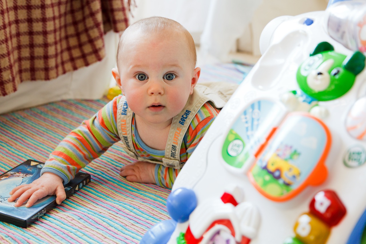 Desenvolvimento do bebê: 4 meses