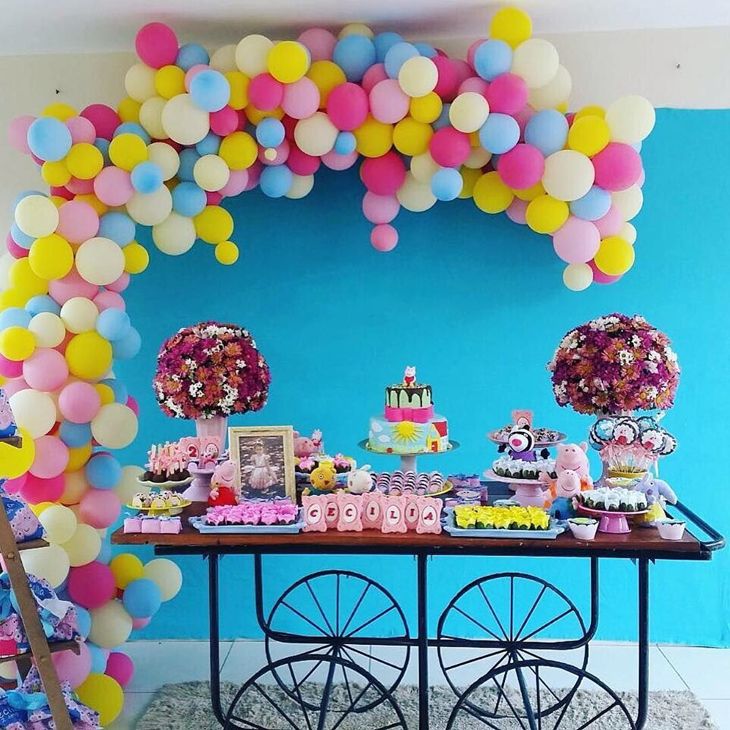 decoração com balões para chá de bebê barato