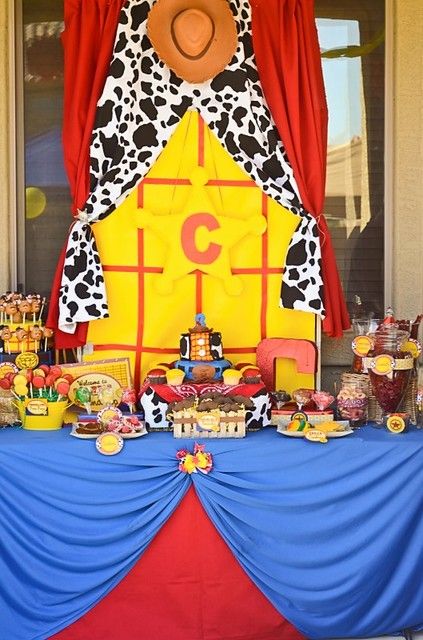 festa infantil toy story woody decoração