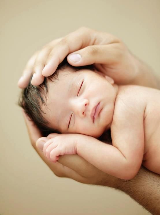 Bebê chorando: Dicas para acalmar o filho e a mãe nesse momento