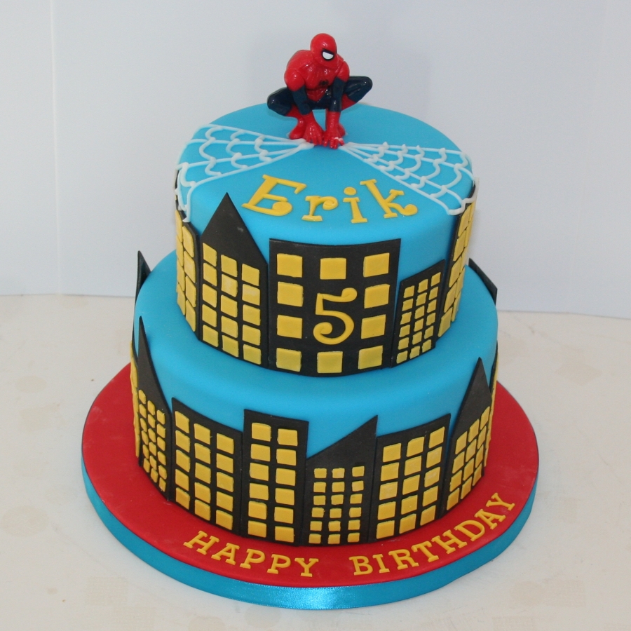 bolo-homem-aranha-tres-andares
