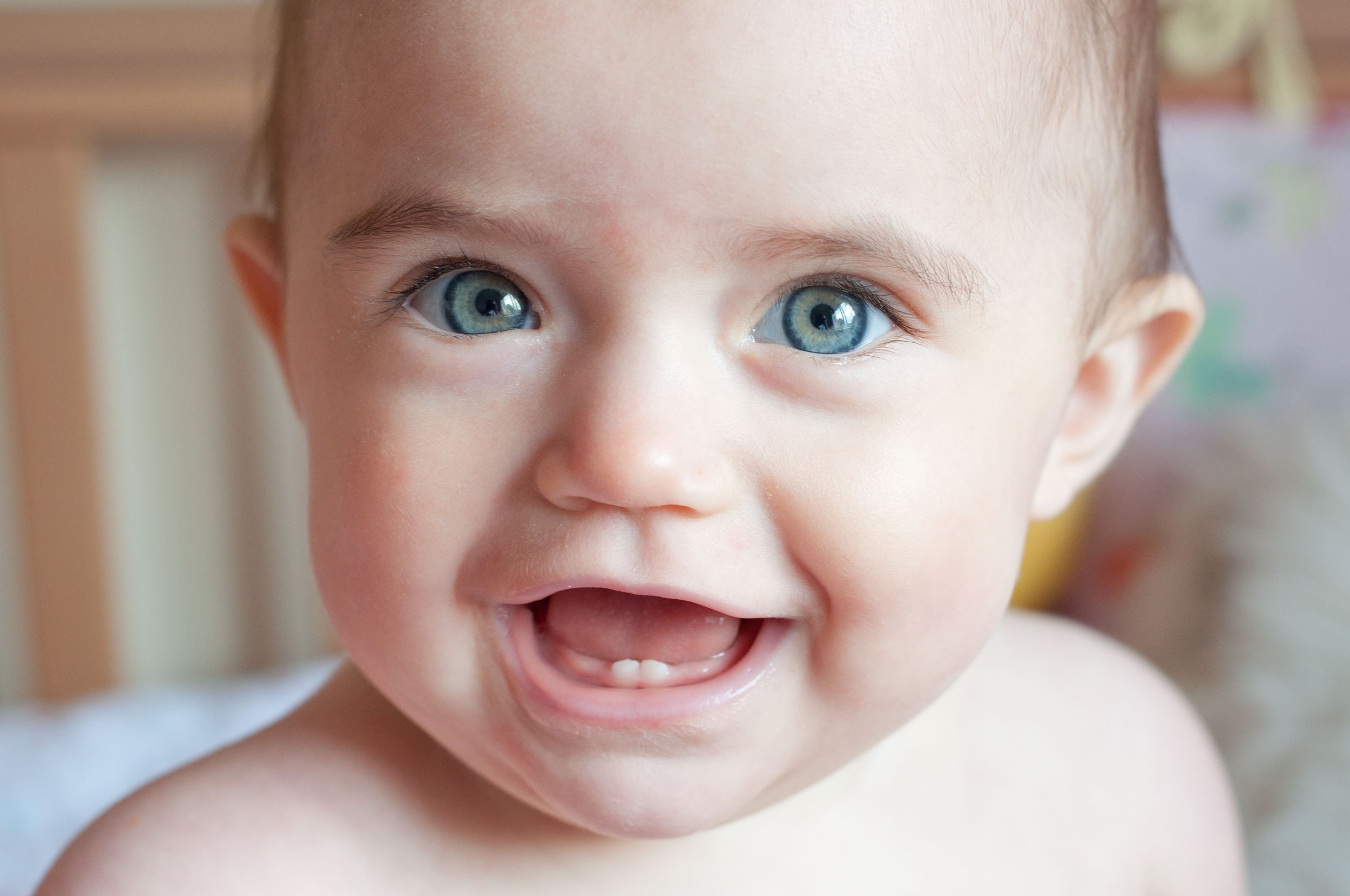 Como aliviar os incômodos do nascimento dos dentes no seu bebê