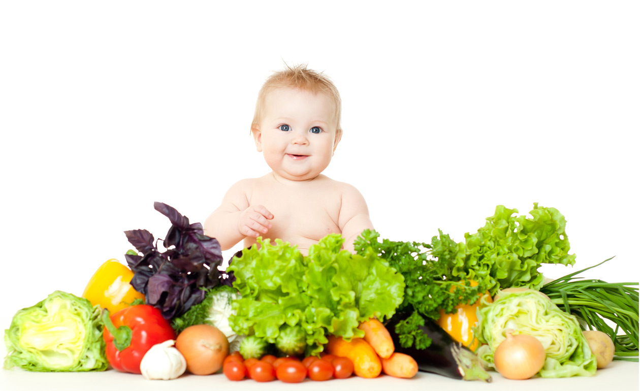 Alimentação infantil: 12 alimentos proibidos antes dos 2 anos!