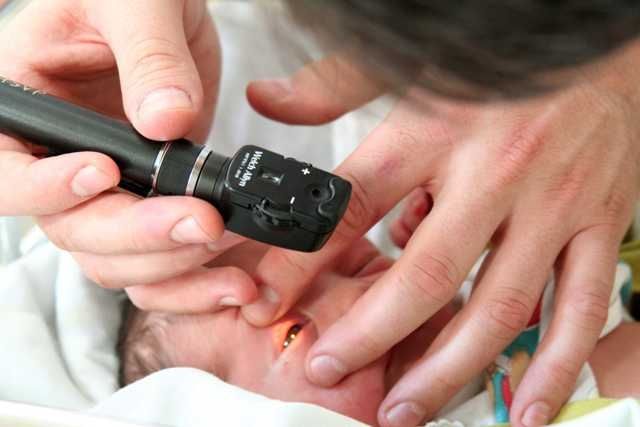 Teste do olhinho: Como funciona e qual a importância dele para o bebê