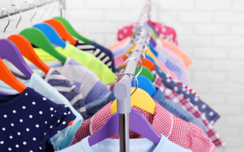 Chegou a hora das compras de roupa infantil – 7 dicas para economizar