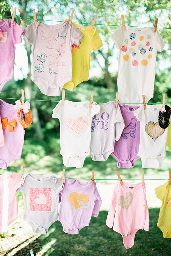 11 Brincadeiras para Chá de Bebê (Diversão e emoção garantida)