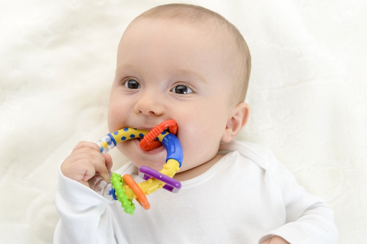 primeiros-dentes-do-bebe