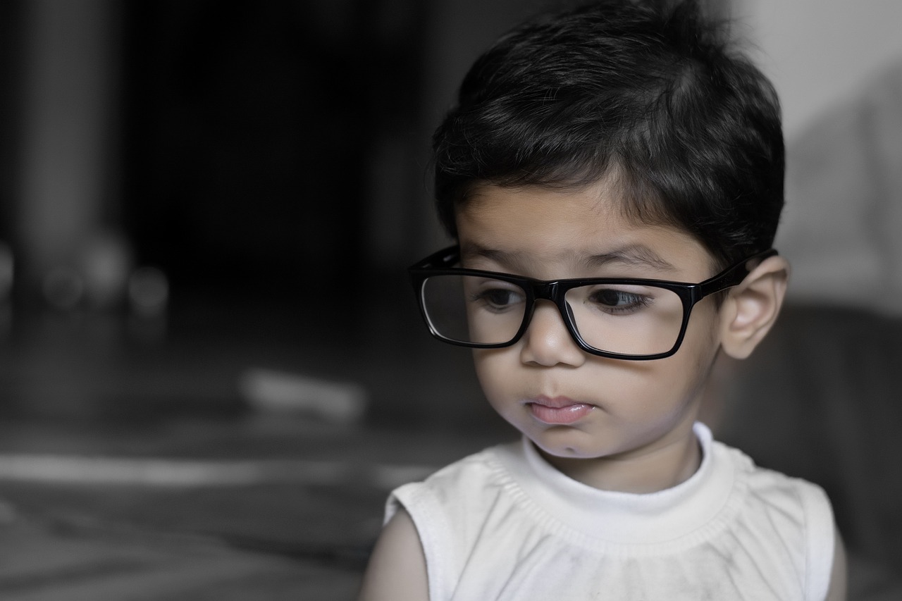 Miopia: Meu Filho Precisa de Óculos?