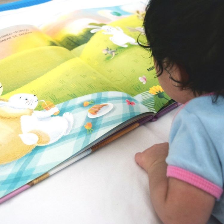 6 Dicas de brincadeiras para fazer com bebê de 0 a 3 meses
