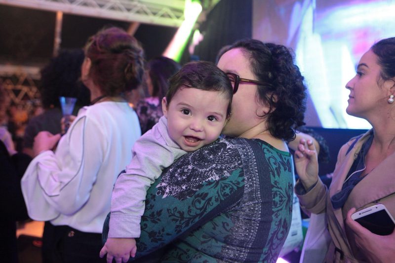 Entrevista com a mamãe Deza Leon do Blog Mamãe Leoa