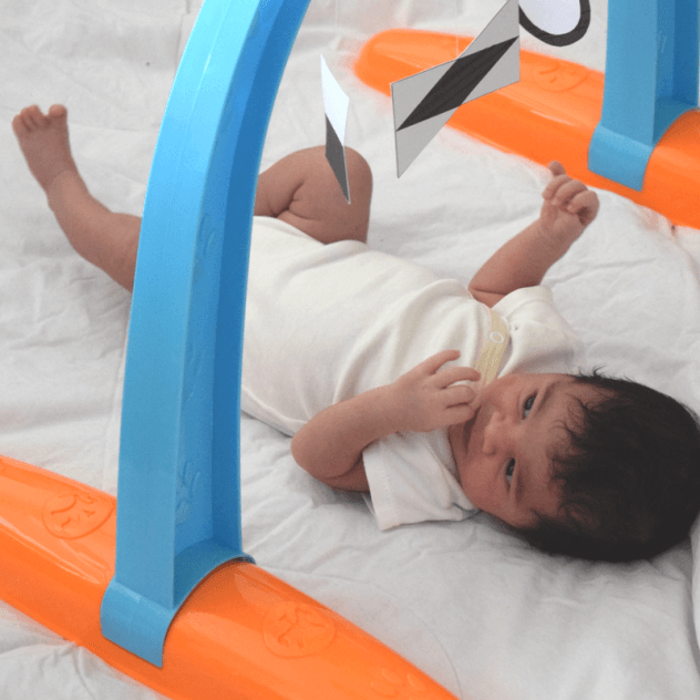 6 Dicas de brincadeiras para fazer com bebê de 0 a 3 meses