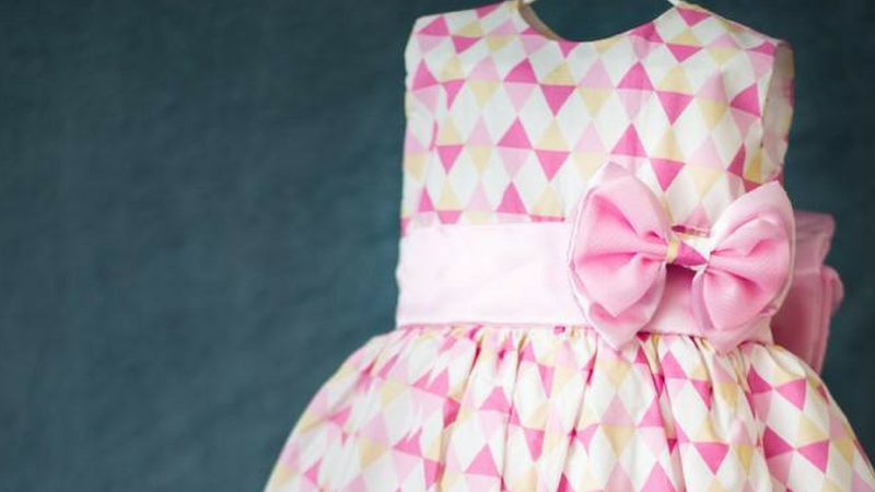 Escolhendo o vestido para o aniversário das minhas filhas