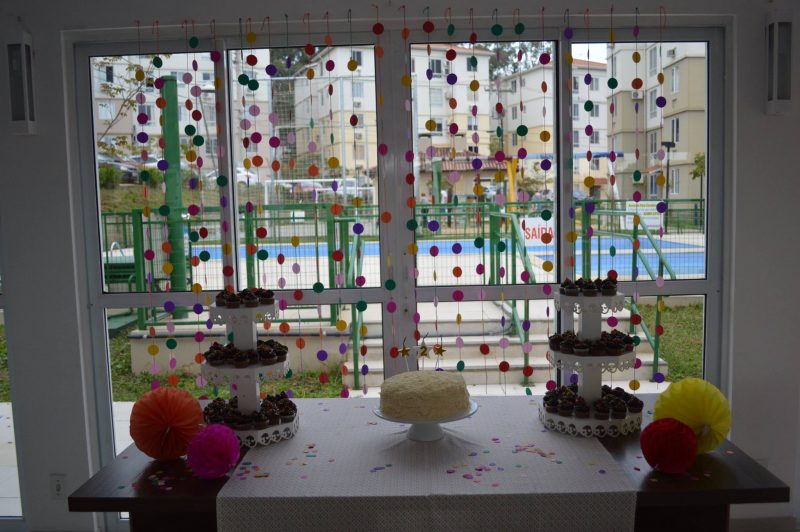 festa-infantil-bolinhas-coloridas