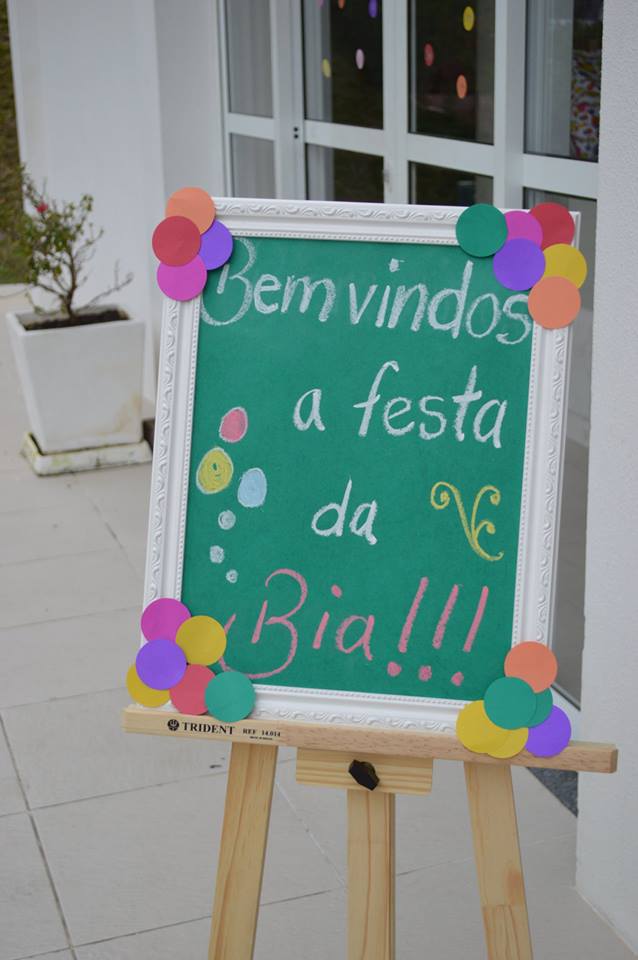 festa-infantil-bolinhas-coloridas