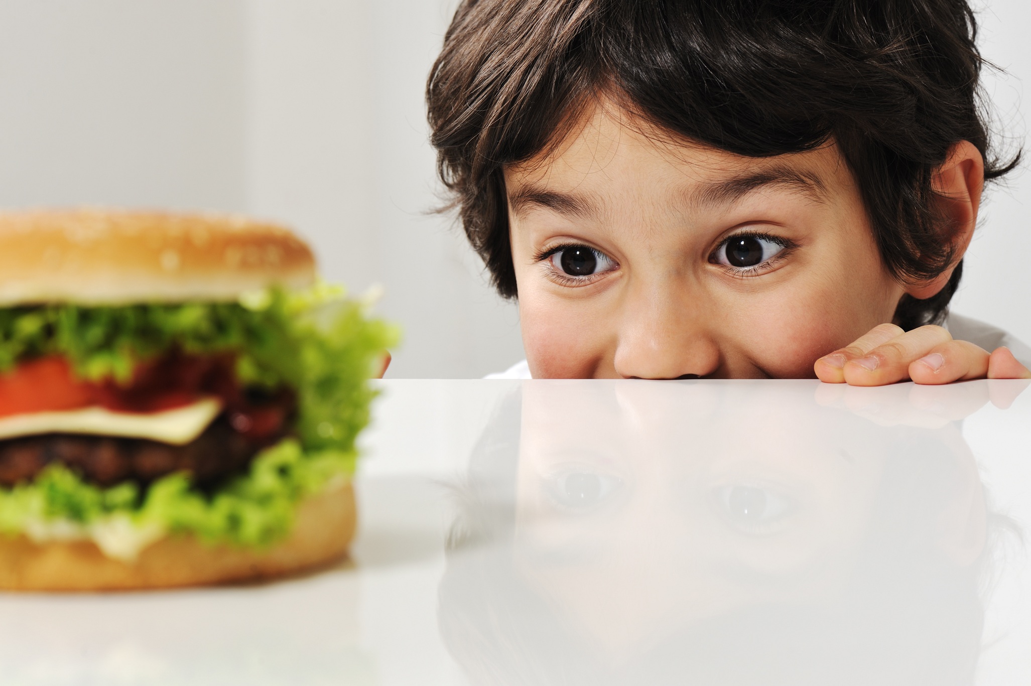5 maiores erros que os pais podem cometer na alimentação dos filhos