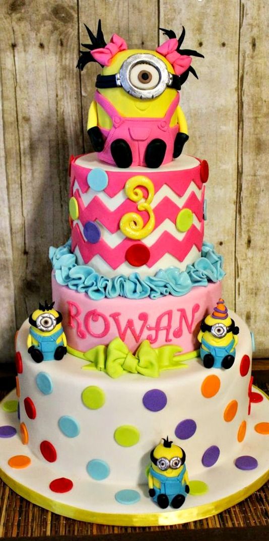 bolo-minions-para-meninas