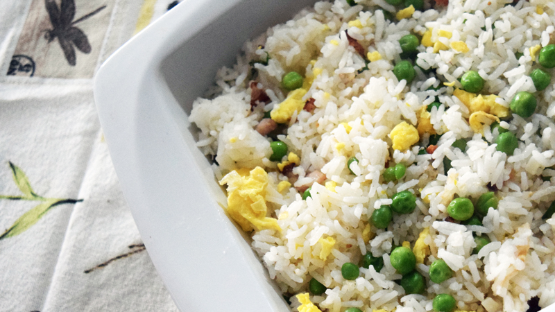 Receita de Arroz com Bacon na panela elétrica – Simples e Gostoso
