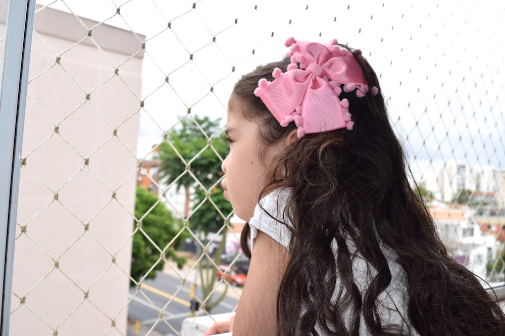 enfeite-rosa-cabelo-de-menina
