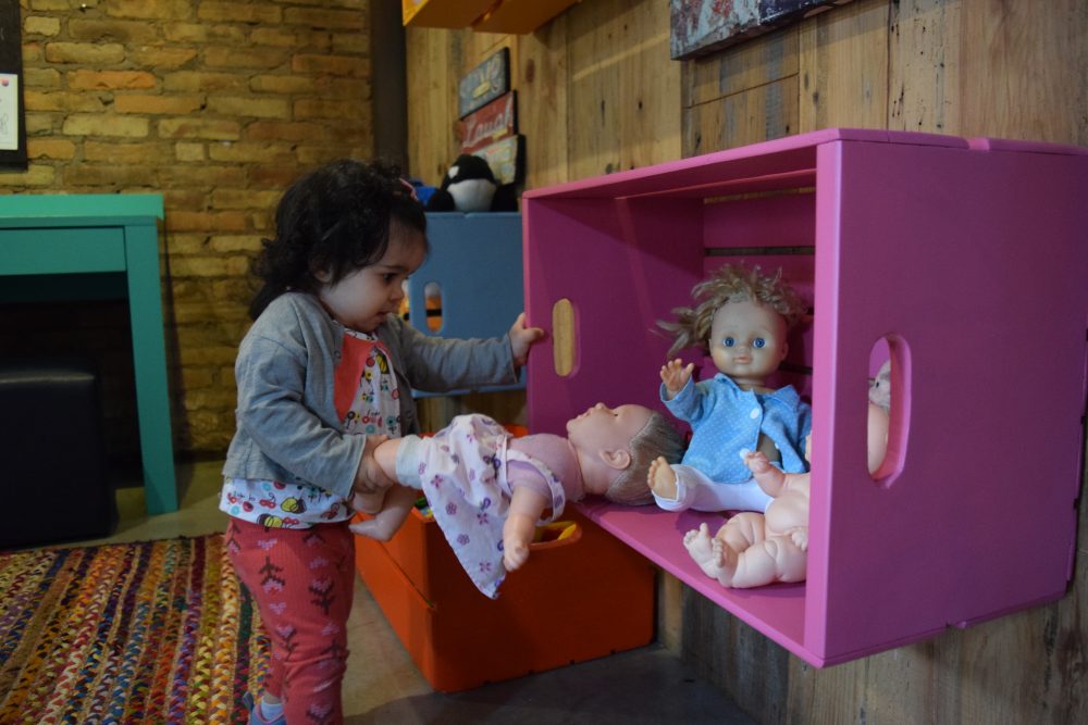containner-bistro-restaurante-com-espaco-kids