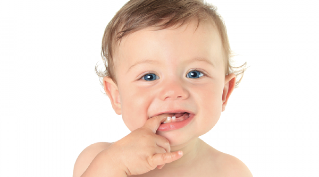 Cuidados com os dentes das crianças e SUPER DICA de como tirar a chupeta