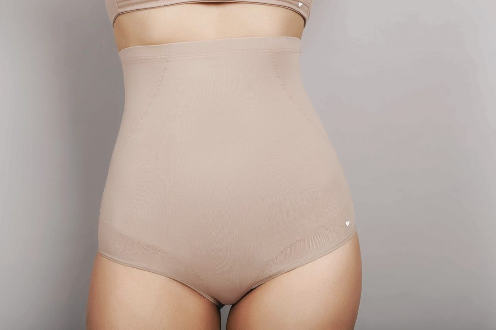 Cinta pós-parto: Funciona? Quando usar? Quais os cuidados?