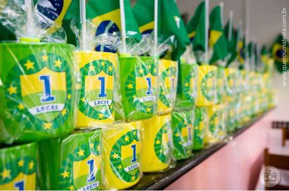 Lembrancinhas para festa infantil Copa do Mundo